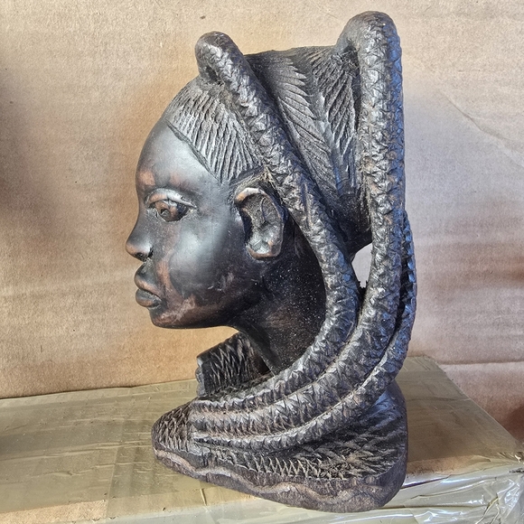African Wood Hand-Carved Girl Tribal Braids Bust Carved - Picture 2 of 6